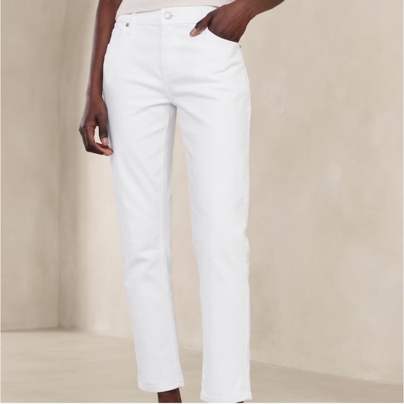 Banana Republic White Straight Leg Girlfriend Jeans Classic Style size 29/8. - Picture 1 of 11